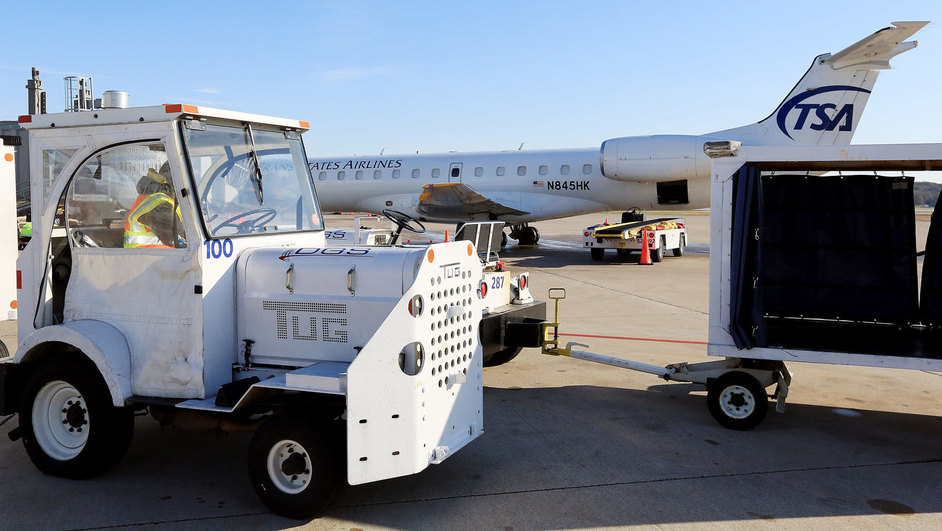110919-QCT-Qca-airfare-006